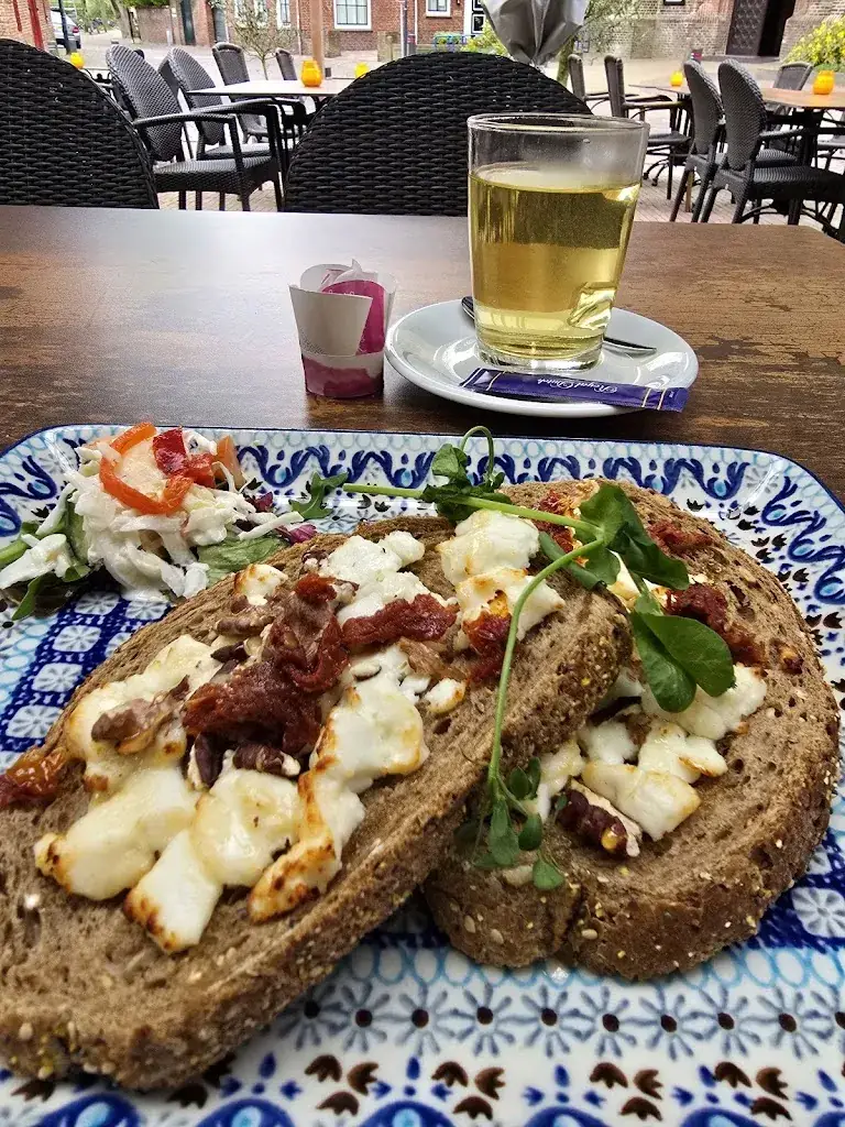 Cynthia Ong_De Gracht Eten & Drinken_'s-Heerenberg_reseña