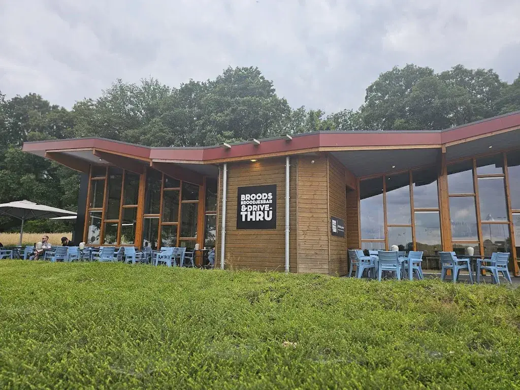 BROODS, broodjesbar & drive-thru_Zeddam_slider_image_3