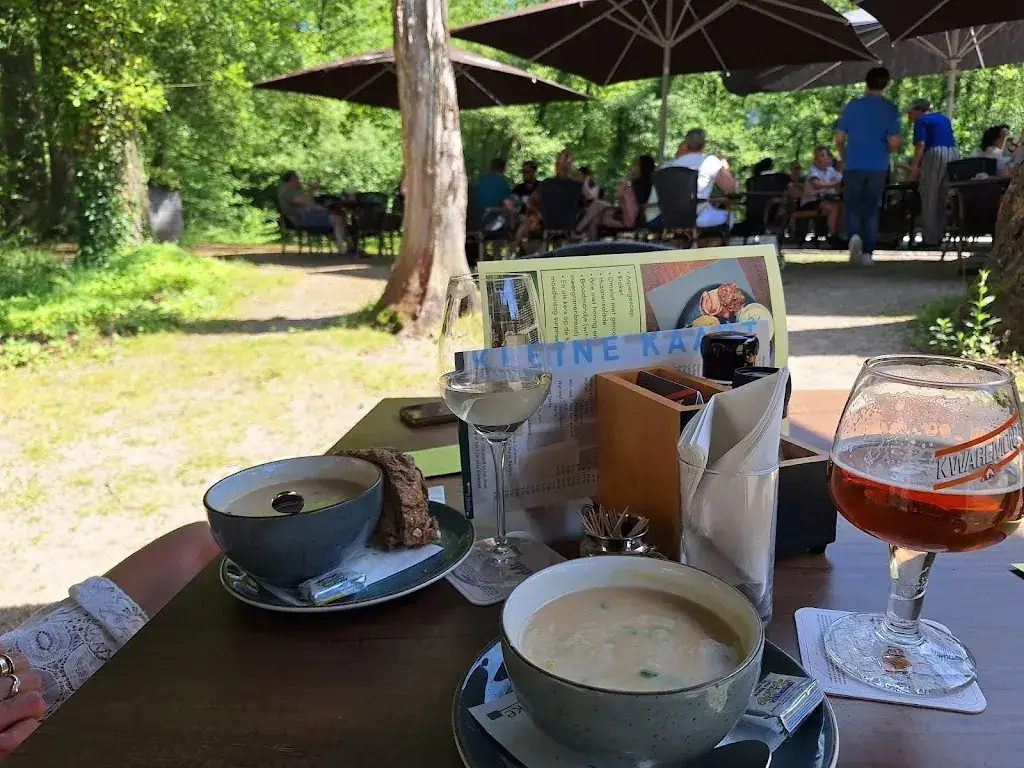 Edward van den Bogaart_Uitspanning 't Peeske_Montferland_review