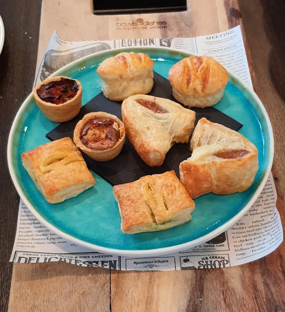 Robert Fleminks_Restaurant Bruisss_Wolvega_avis