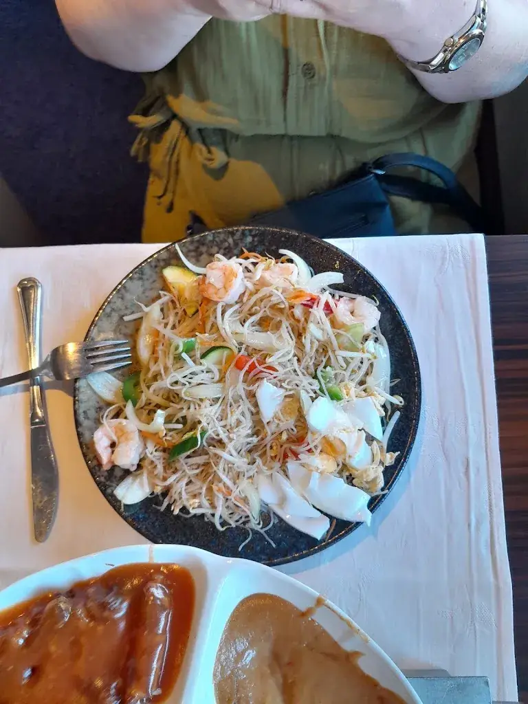 T Visser_Restaurant Ming_Wolvega_avis