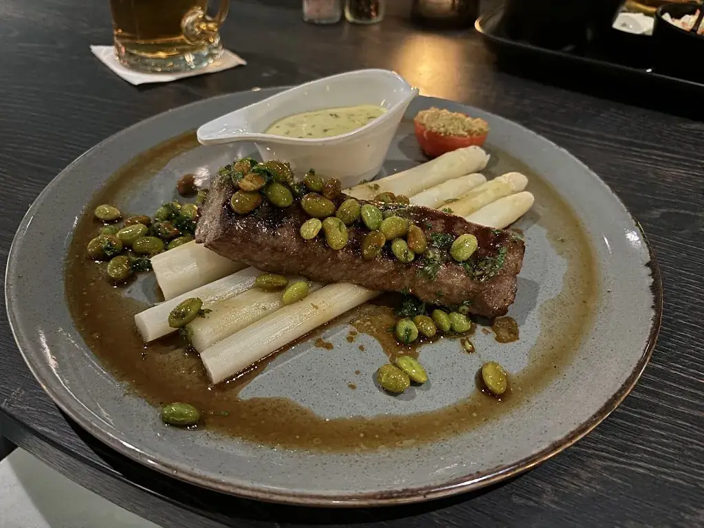 Viktor Galgóczi_Van der Valk Hotel Wolvega - Heerenveen_Wolvega_avis