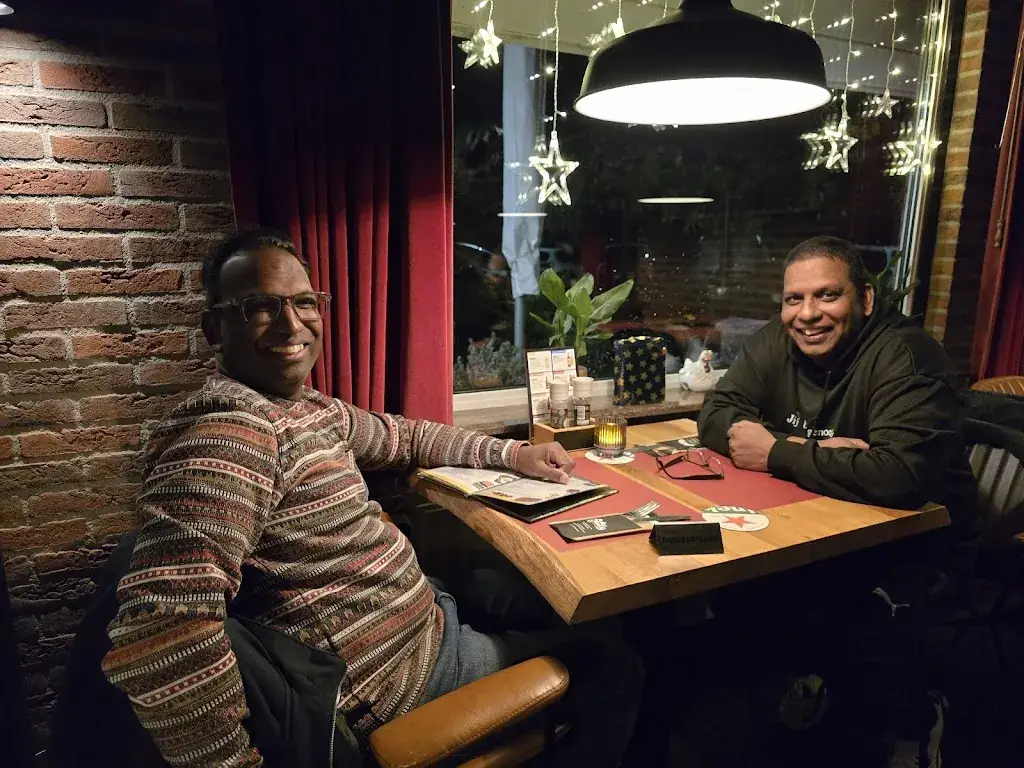 MooK Kanhai_Wegrestaurant truckerscafe de stoof van Frankot_Wolvega_avis