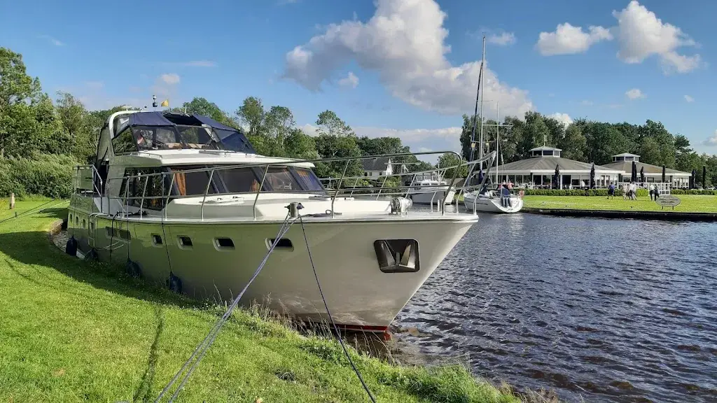 Zdenek Cejka_Paviljoen Driewegsluis_Nijetrijne_review