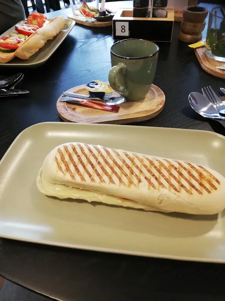 Herman Fortuin_Lunchroom de Dorpskamer_Wolvega_Bewertung