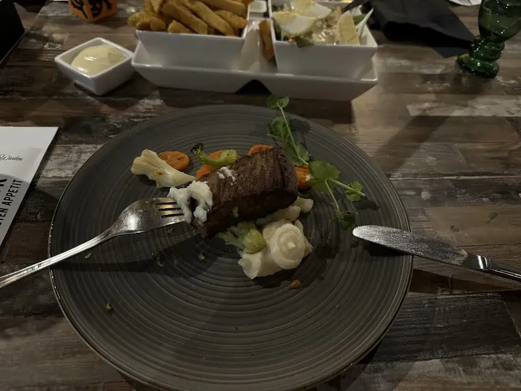 Menu_Restaurant 't Binnenhof - Activiteiten - Binnen en buiten speeltuin_Paasloo_image_5