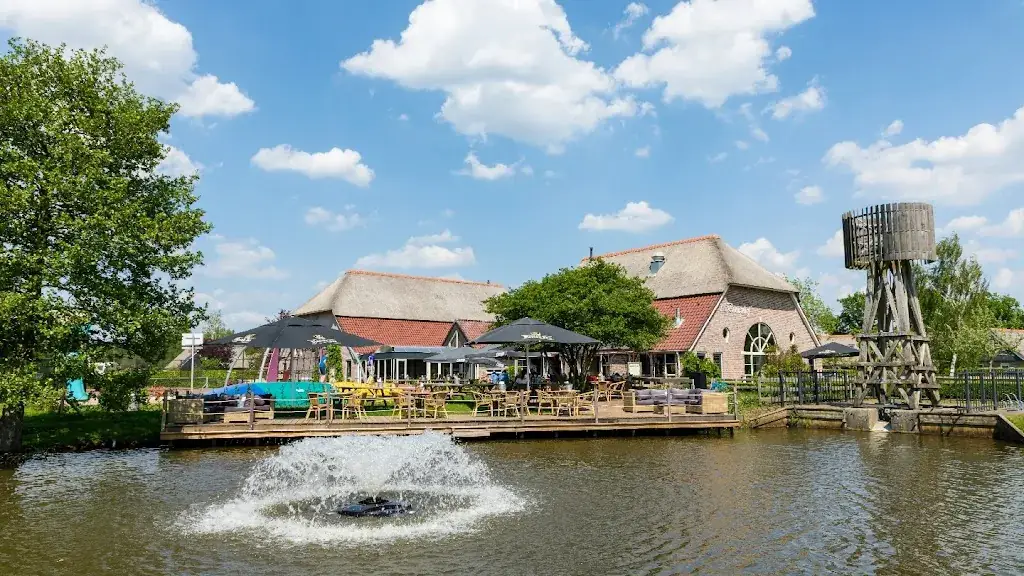 Restaurant 't Binnenhof - Activiteiten - Binnen en buiten speeltuin_Paasloo_slider_image_3