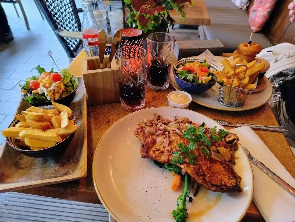 Brasserie Brandaris_West-Terschelling_slider_image_3