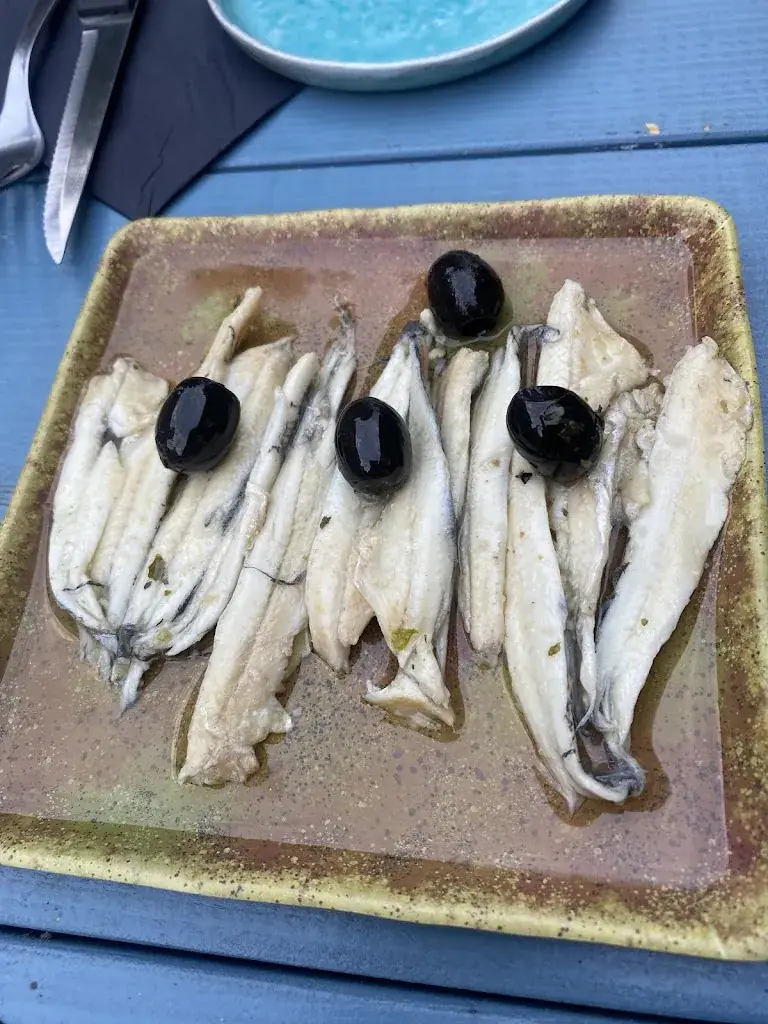 Clara Ruiz_Restaurant El Mundo_West-Terschelling_avis