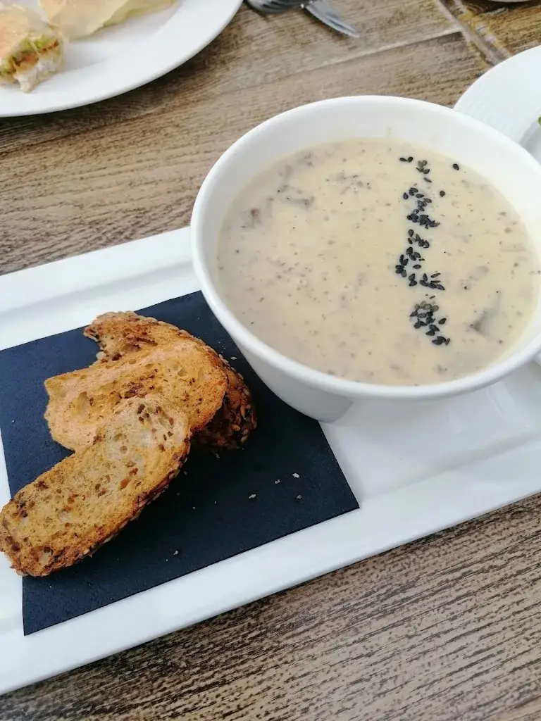 rakel zetterlund_Grand Café Restaurant Zeezicht_West-Terschelling_recensione