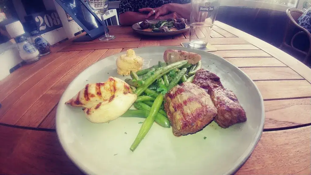 Menu_Pizzeria en Restaurant Isola Bella_West-Terschelling_image_8