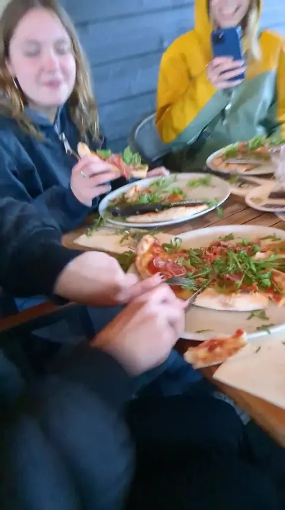 Pizzeria en Restaurant Isola Bella_West-Terschelling_slider_image_2