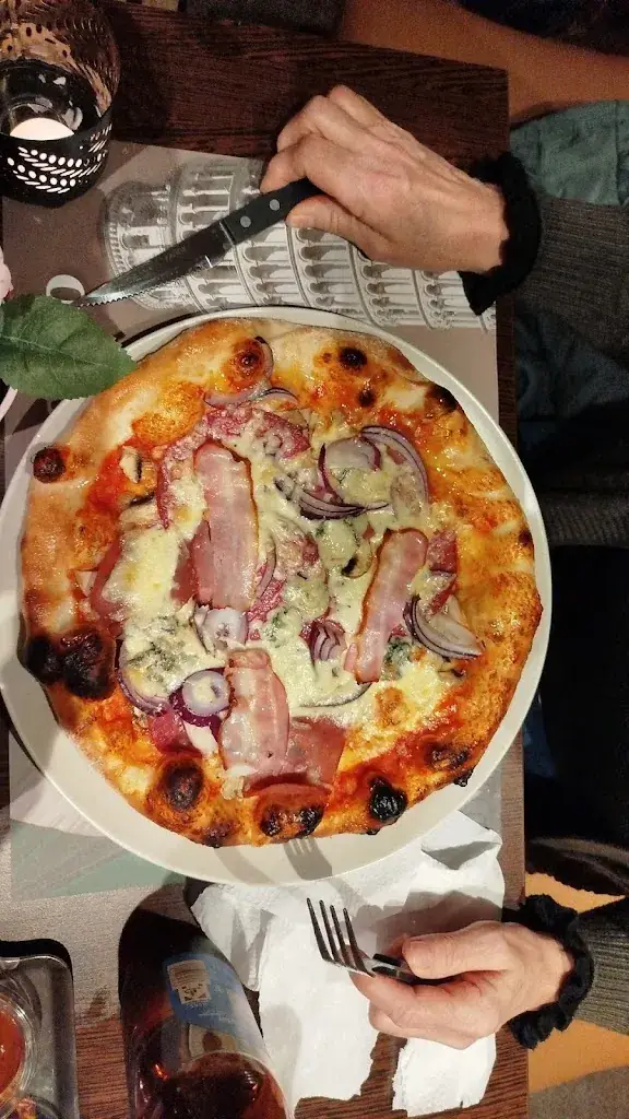 Fam W. Sloots_Pizzeria romantica_Aalden_avis