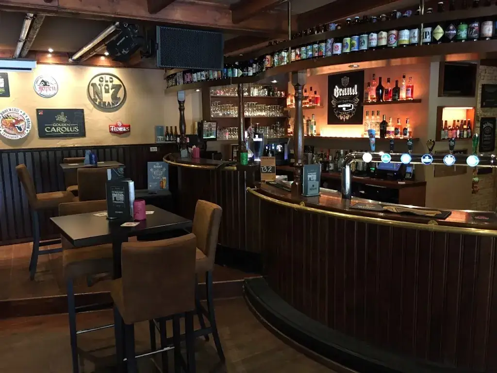 The Sacred Heart Pub_Ammerzoden_slider_image_3