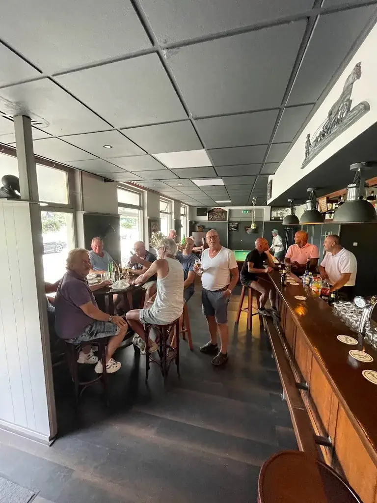 Cafe de Rotonde_Angerlo_slider_image_1