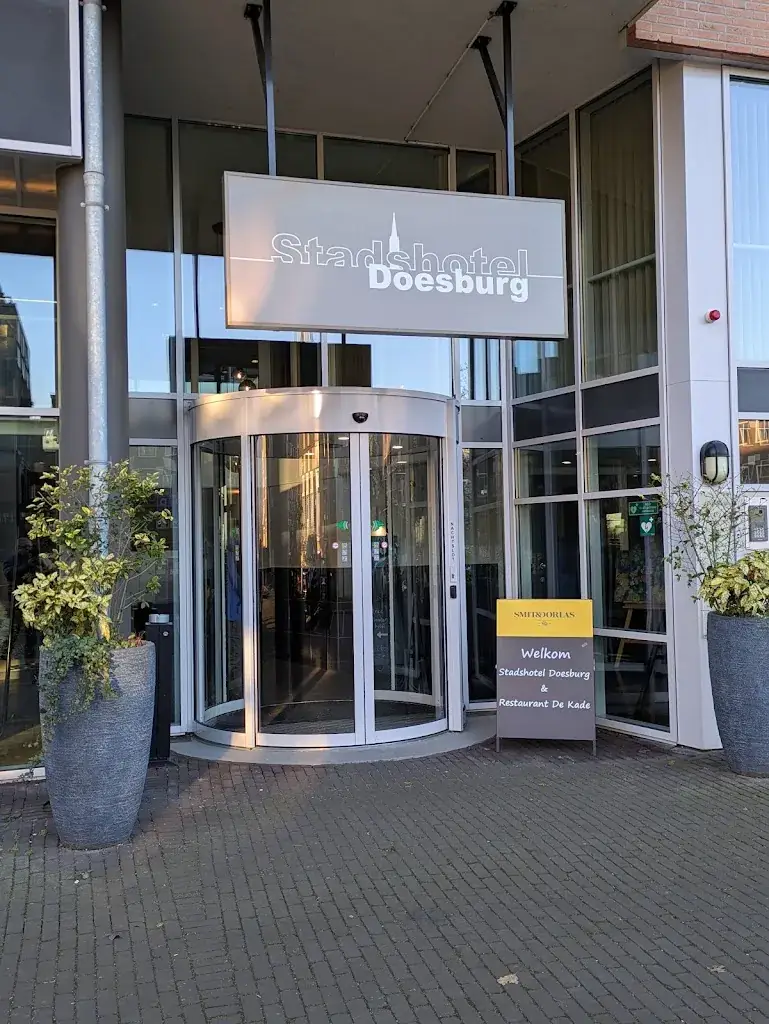 Rob Vergeer_Restaurant De Kade_Doesburg_avis