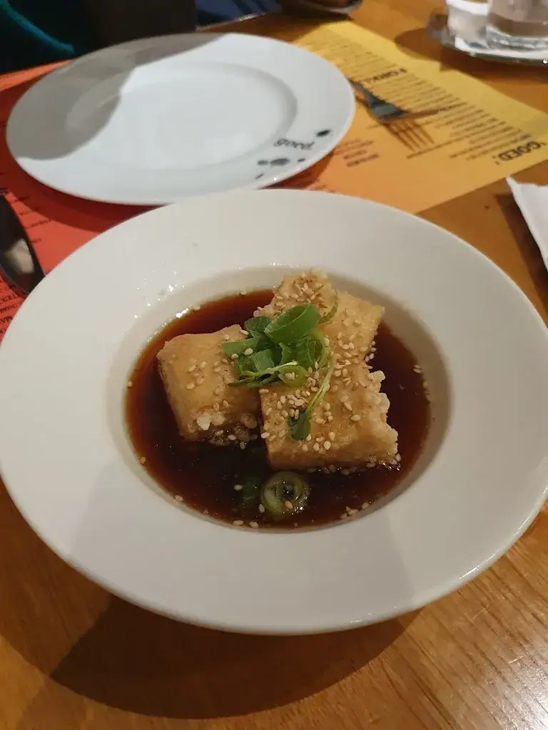 Kylie Truc Ngo_'Goed.' Proeven_Arnhem_review