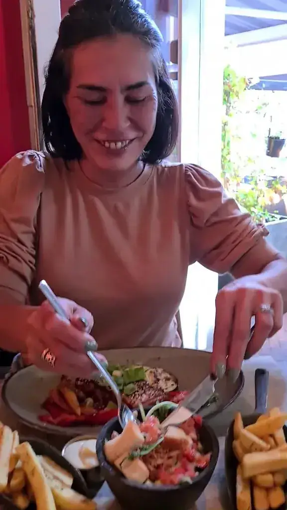 Graave Eten & Drinken_Arnhem_slider_image_2