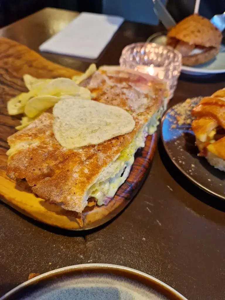 Shorya Garg_Arneym_Arnhem_review