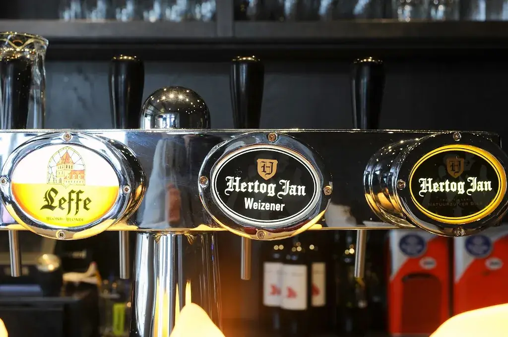 't Oelnbret Restaurant_Dalen_slider_image_3