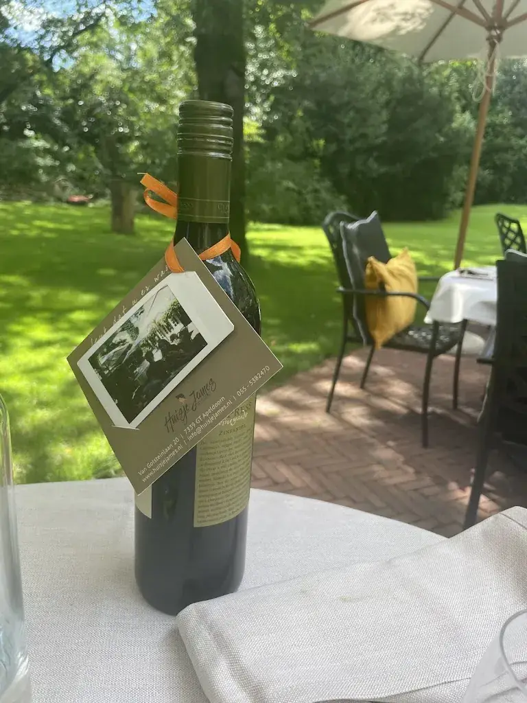 Phia Klopper_Huisje James_Ugchelen_review