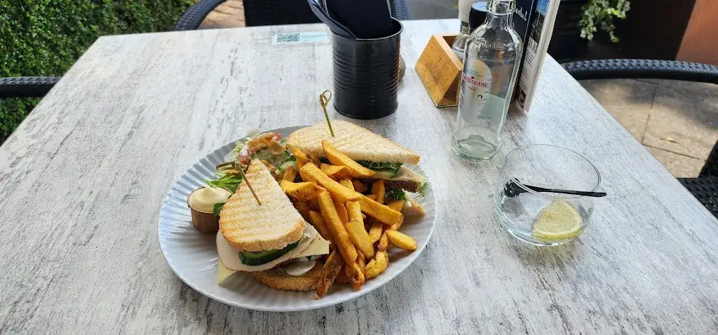 Johannes G_Lunchroom 't Veurhuus_Sleen_review