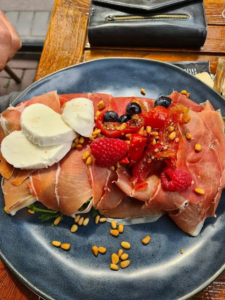 Jan Schroder_Dute Beltrum_Beltrum_review