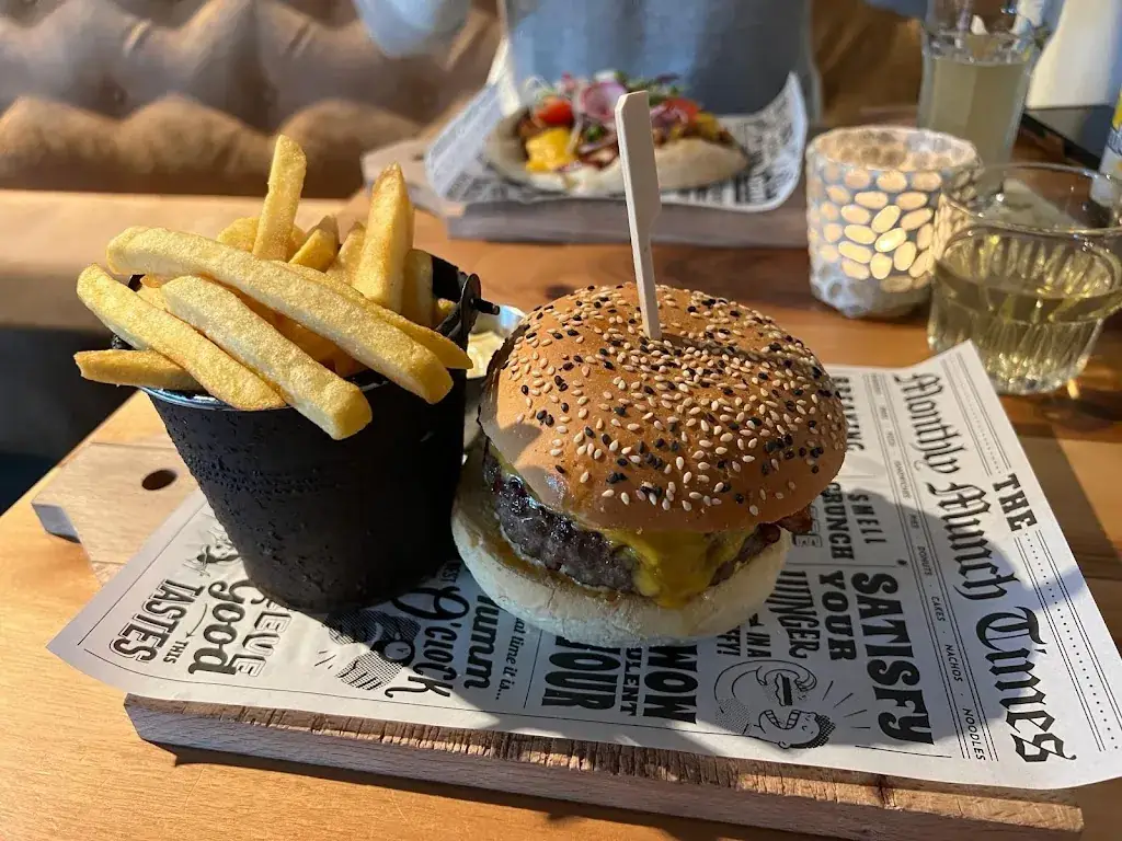 Ri Ko_Brasserie Meat the Butcher & IJsbar98_Beesd_reseña