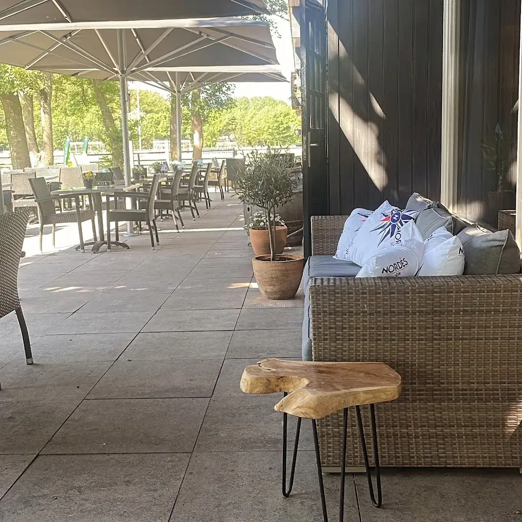 Grand Café Hesseln restaurant in Oosterhesselen