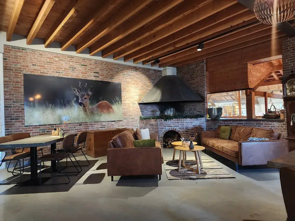 Maria Viscer_Leidsche Hoeven_Tricht_recensione