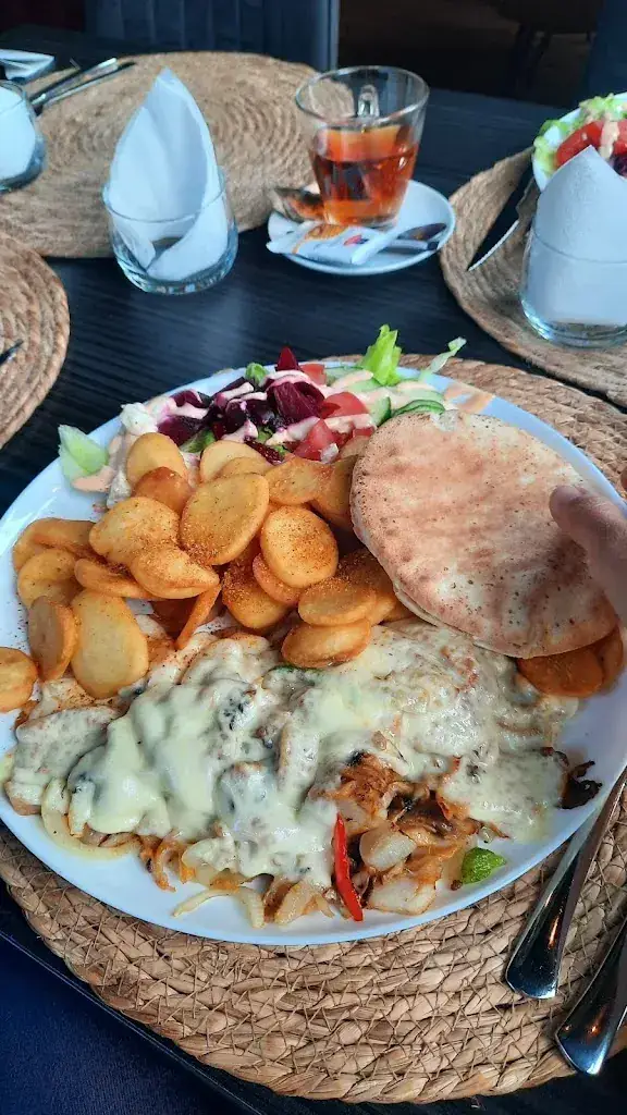 Leda Povidaylo_Amore restaurant_Wachtum_review