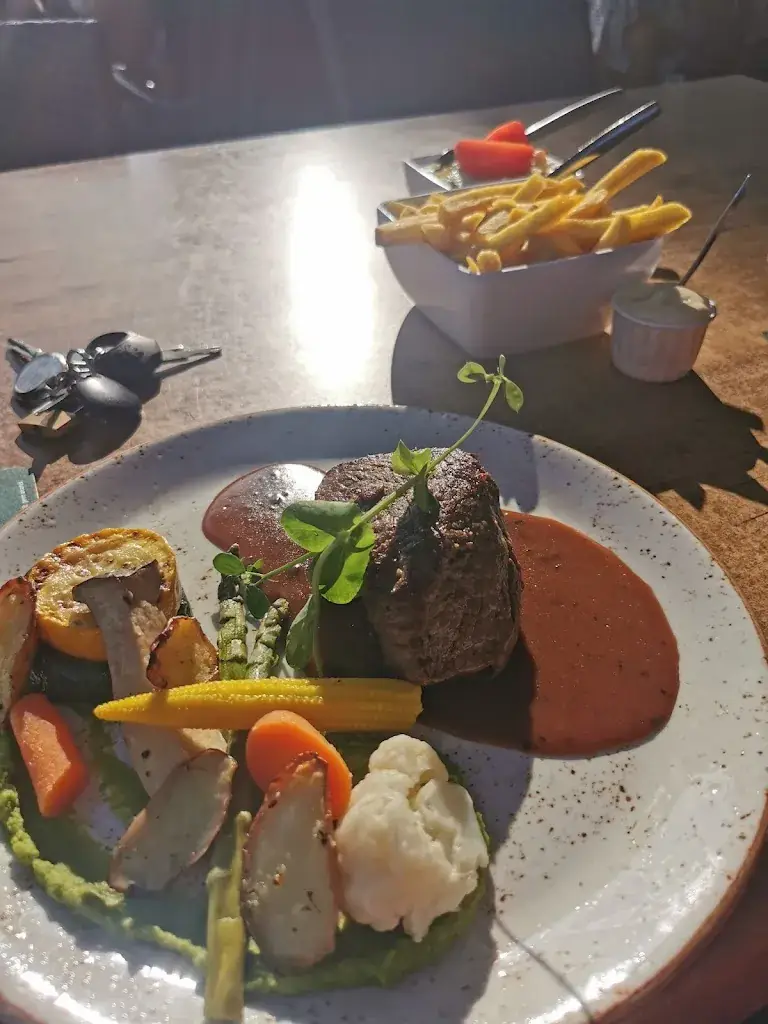 Menu_Restaurant Hoogeerd_Niftrik_image_2