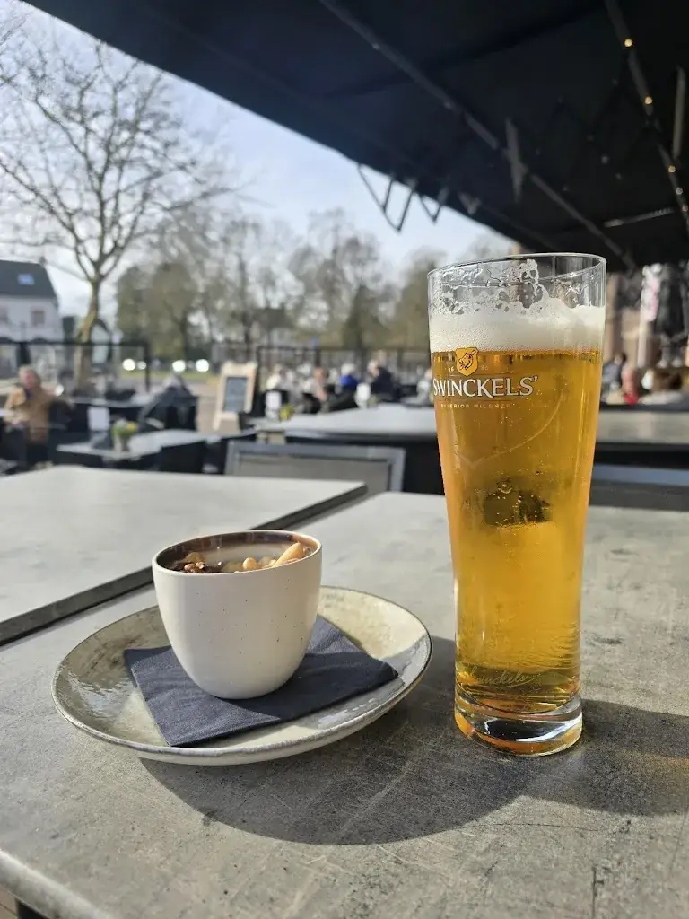 Assad Mustafa_DROOM! Bemmel_Bemmel_reseña