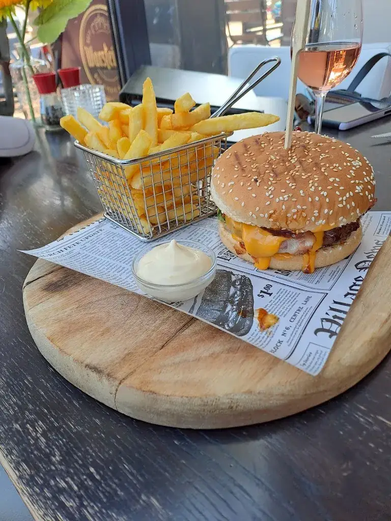 Paul Wright_Het Wapen van Bemmel_Bemmel_reseña