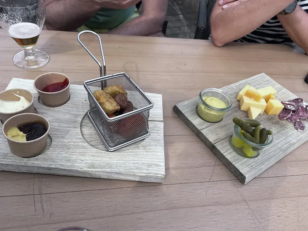 Ryan Roordink_Snackbar_Aalden_reseña