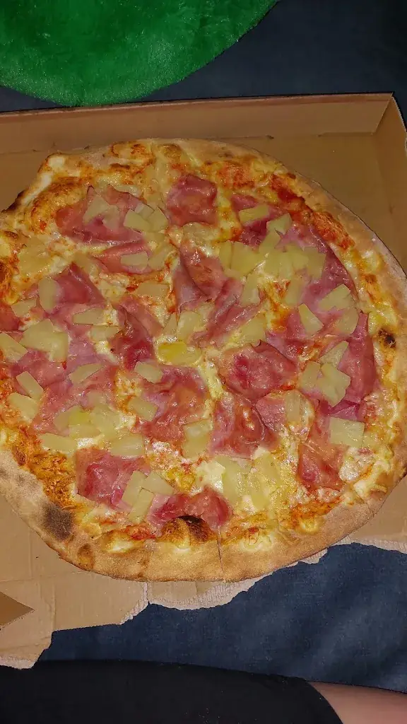 Tara_Valentino Barneveld_Barneveld_review