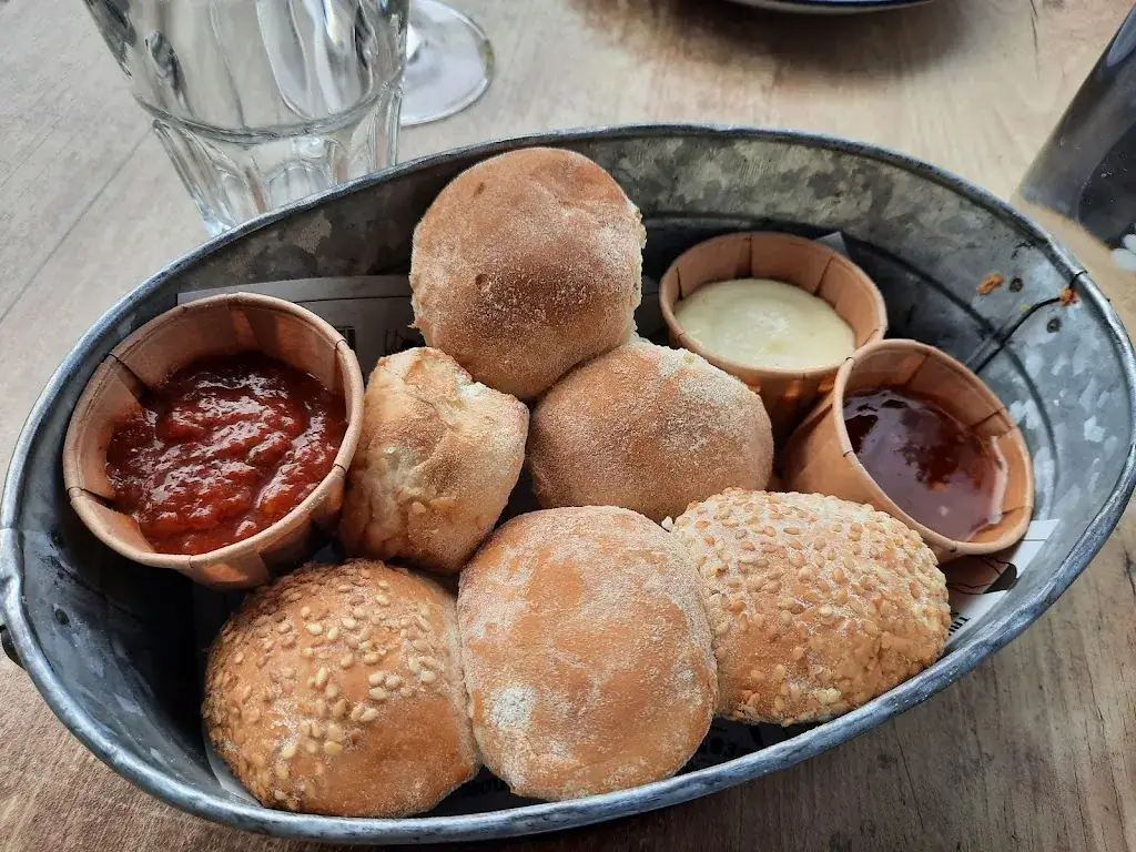 Menu_Tres Tapasbar Barneveld_Barneveld_immagine_9