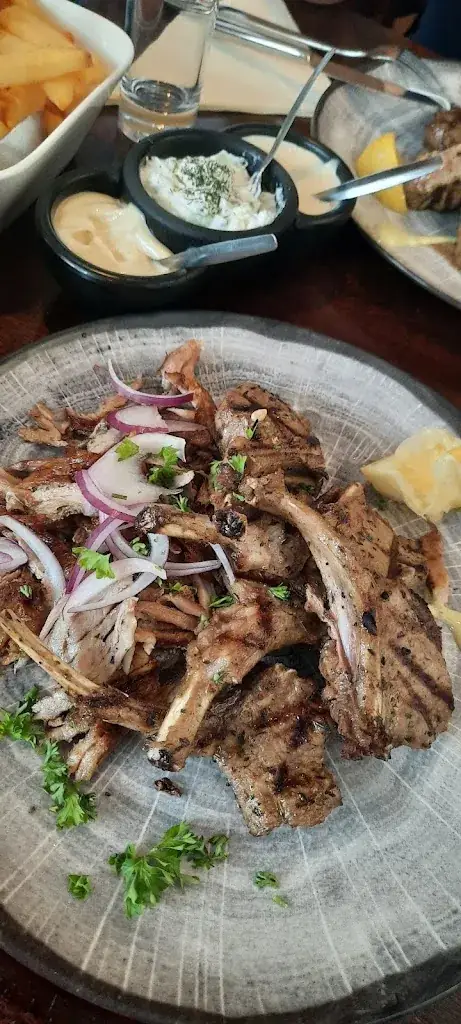 Oksana Ponochevnaya_Grieks Restaurant Athina_Emmen_review