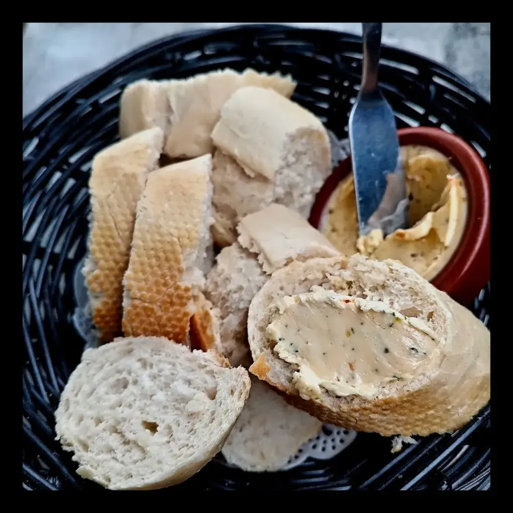 Doris Hermanns (Kunterbunte Sannewelt)_Restaurant Montaza_Renkum_reseña