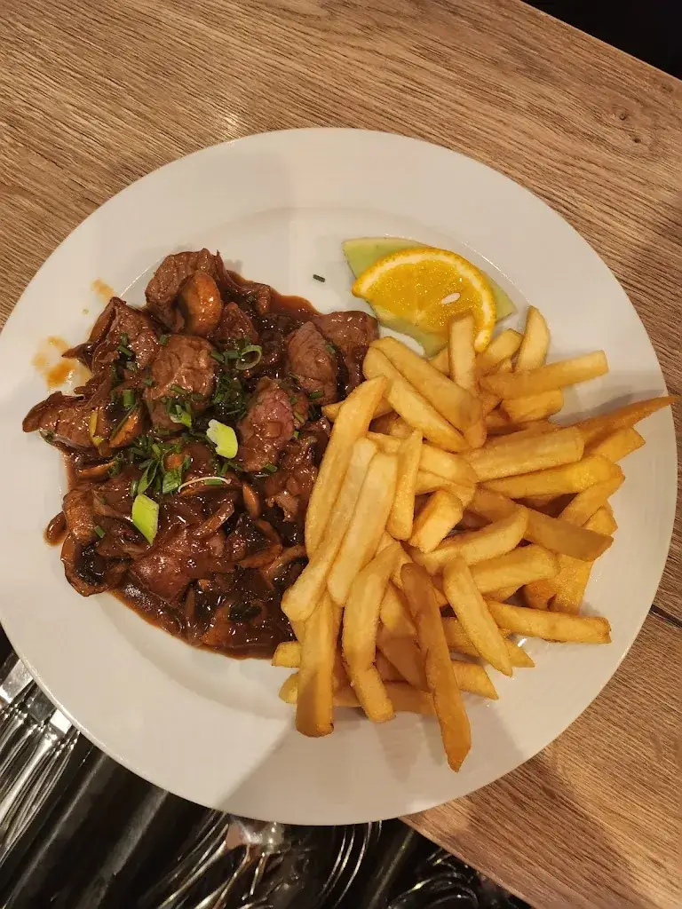 Roadside Restaurant Mendel_Beekbergen_slider_image_3