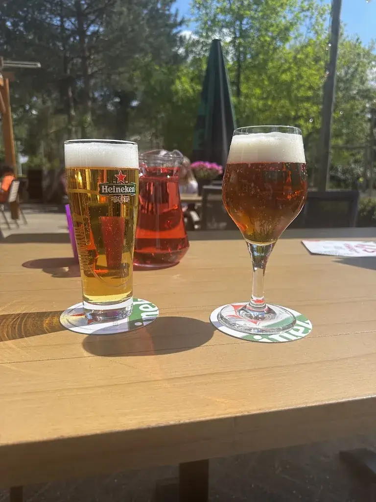 Boy_Café-Bistro Woods | Snackbar Take Away | Bowling_Beekbergen_avis