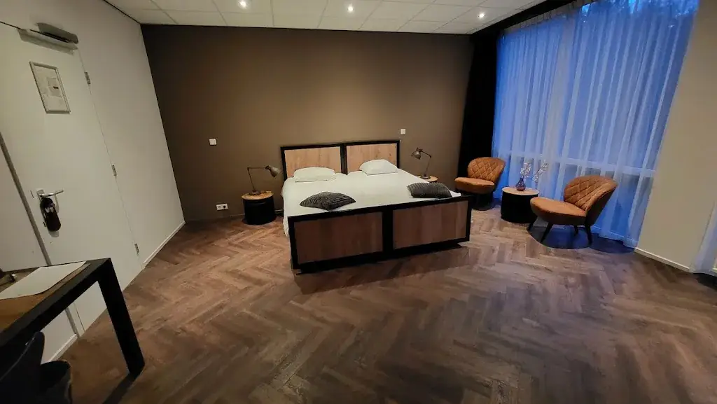 Dominik -_Parc Spelderholt | Hotel_Beekbergen_reseña