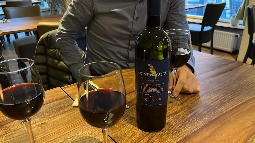 Edward van den Bogaart_Al Pacino's_Borculo_review