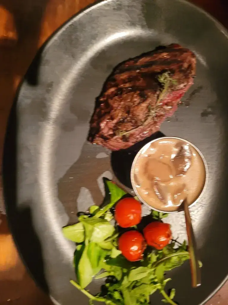 Jason and Melanie Walsh_Broadway American Steakhouse_Utrecht_review