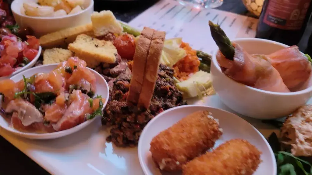 Restaurant De Markt Utrecht centrum_Utrecht_slider_image_2