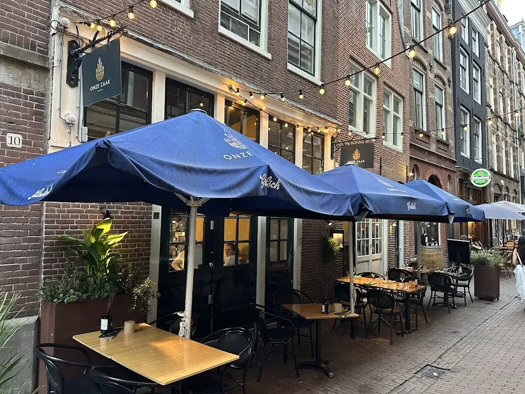 Wei-Ai Tai_Onze Zaak - Italiaans Restaurant_Amsterdam_avis