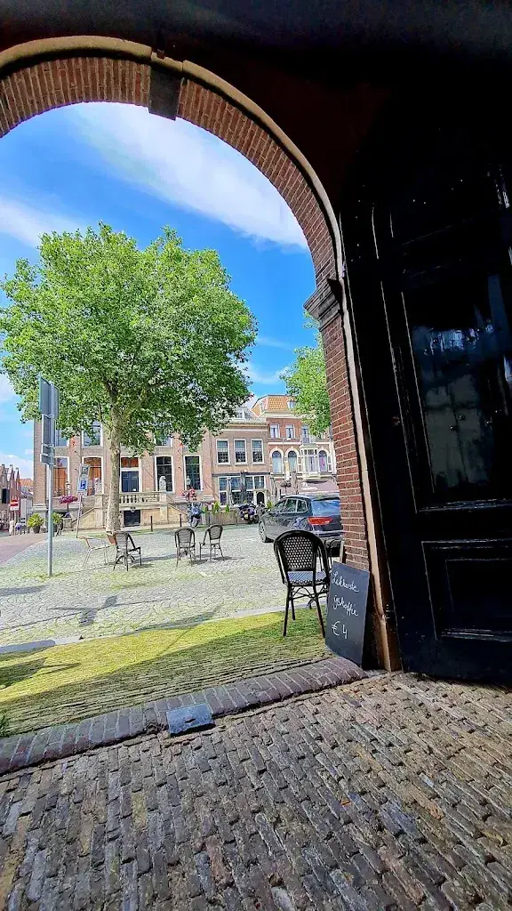 Emilija Mikucionyte_La cantine à la minute_Zaltbommel_recensione