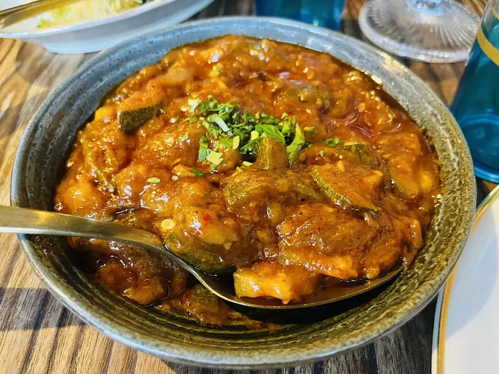 S Inoue_À-La-Damaris_Zaltbommel_review