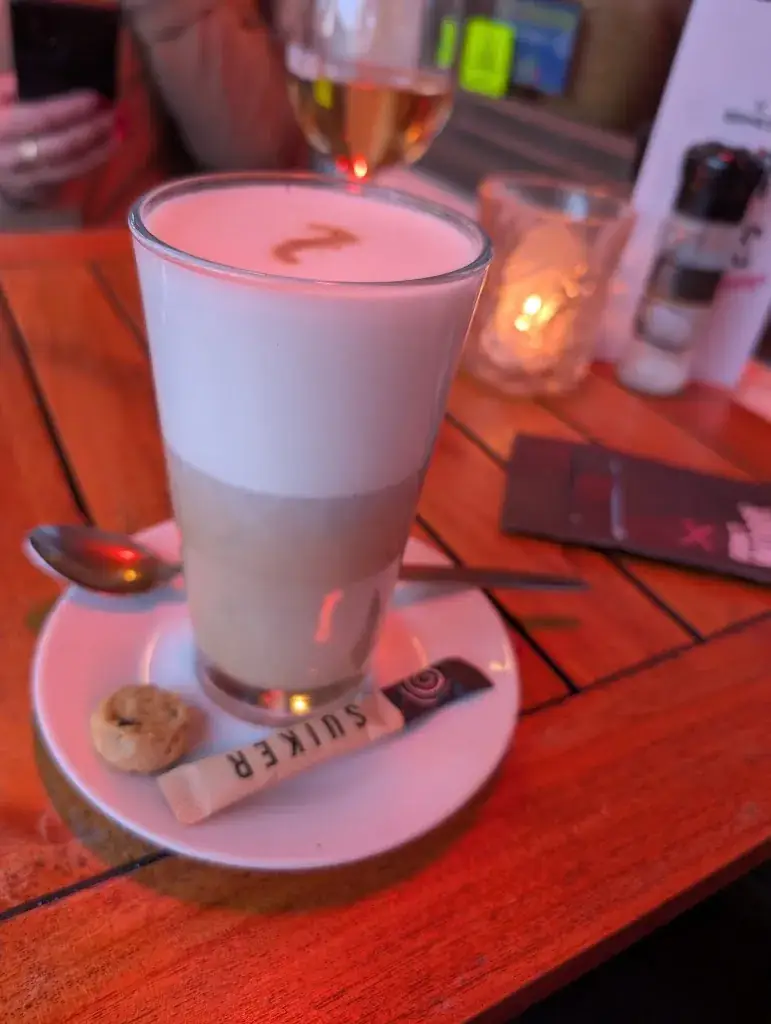 Menu_Bar Bistro Brink20_Laren_imagen_5