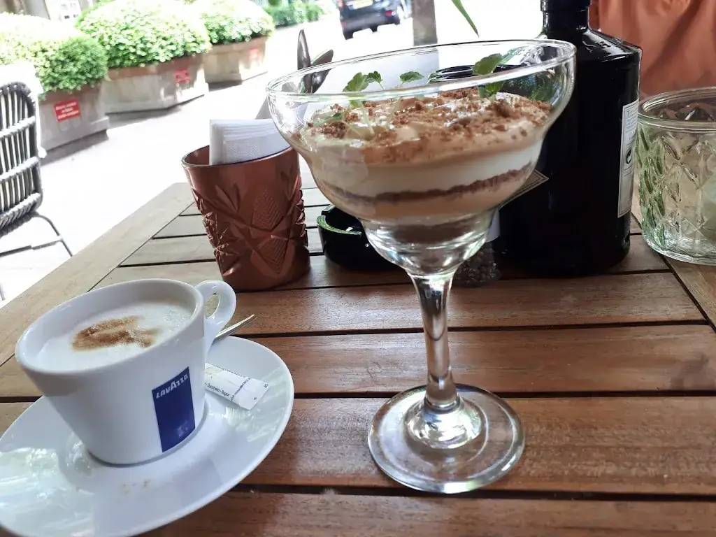 Menu_Bar Bistro Brink20_Laren_imagen_9